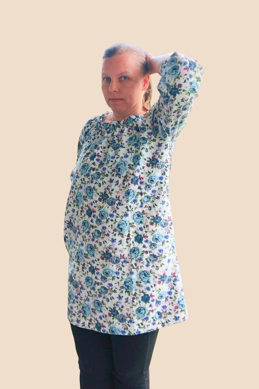 Sini Puuvillapellava Tunika - Kukallinen - Rypytetty pääntie - Patinuus X Maikku - Kotimainen mekko